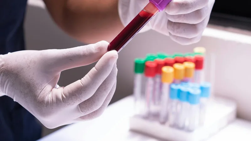 At-Home Health Testing Guide: Function Health vs InsideTracker vs Quest (2026)
